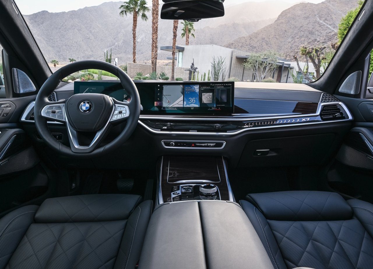 2023 - BMW X7, foto 175