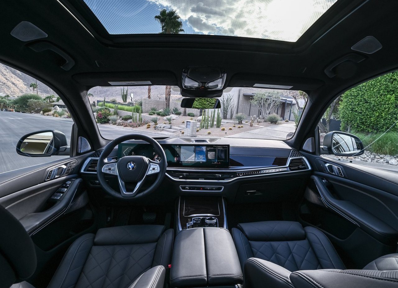 2023 - BMW X7, foto 176