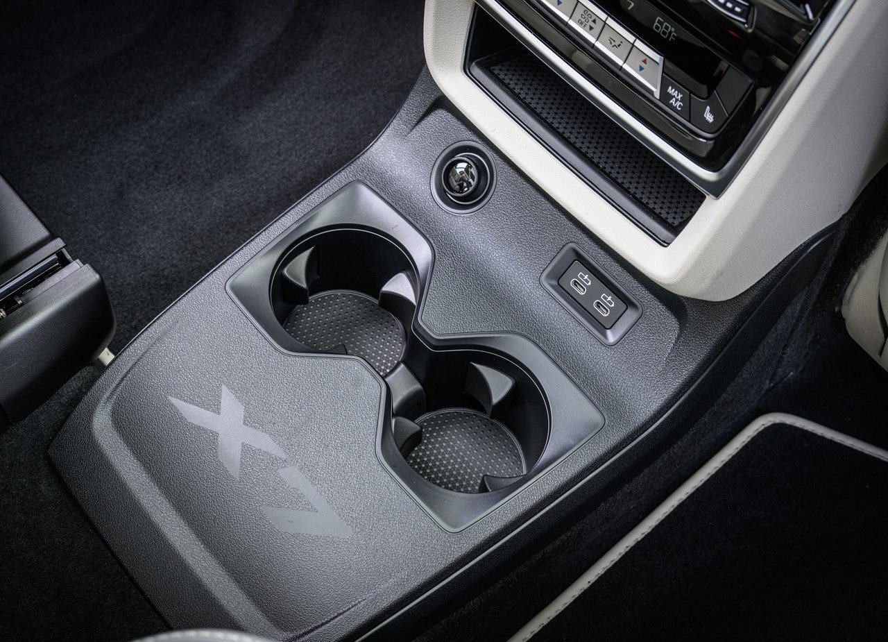 2023 - BMW X7, foto 198