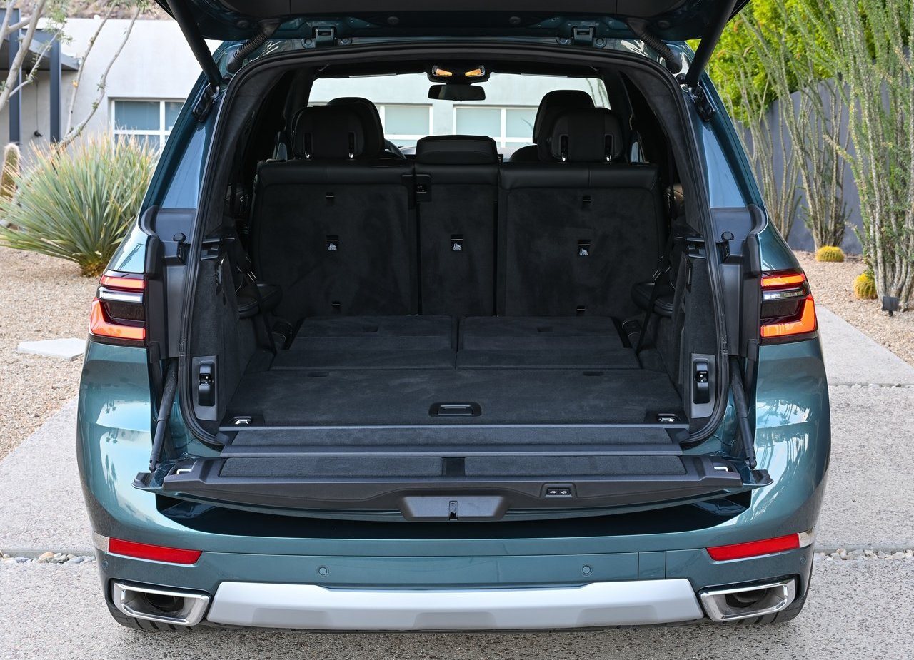 2023 - BMW X7, foto 205