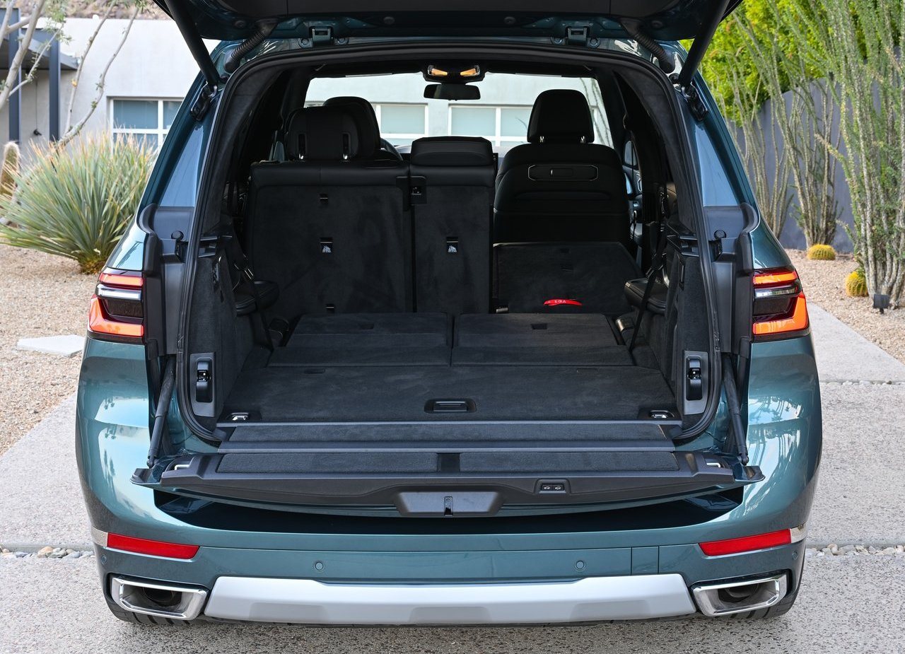 2023 - BMW X7, foto 206
