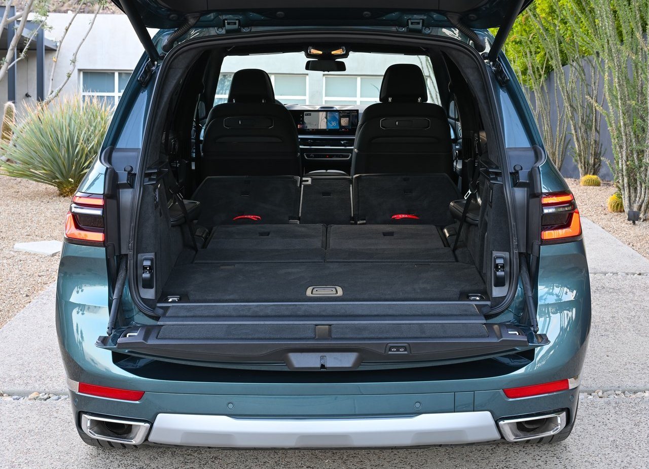 2023 - BMW X7, foto 207