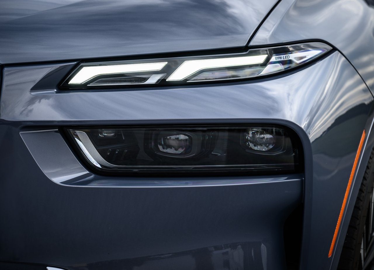 2023 - BMW X7, foto 210