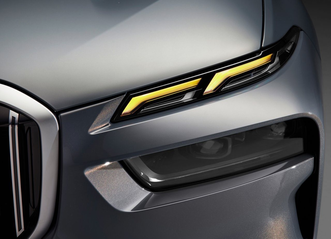 2023 - BMW X7, foto 213