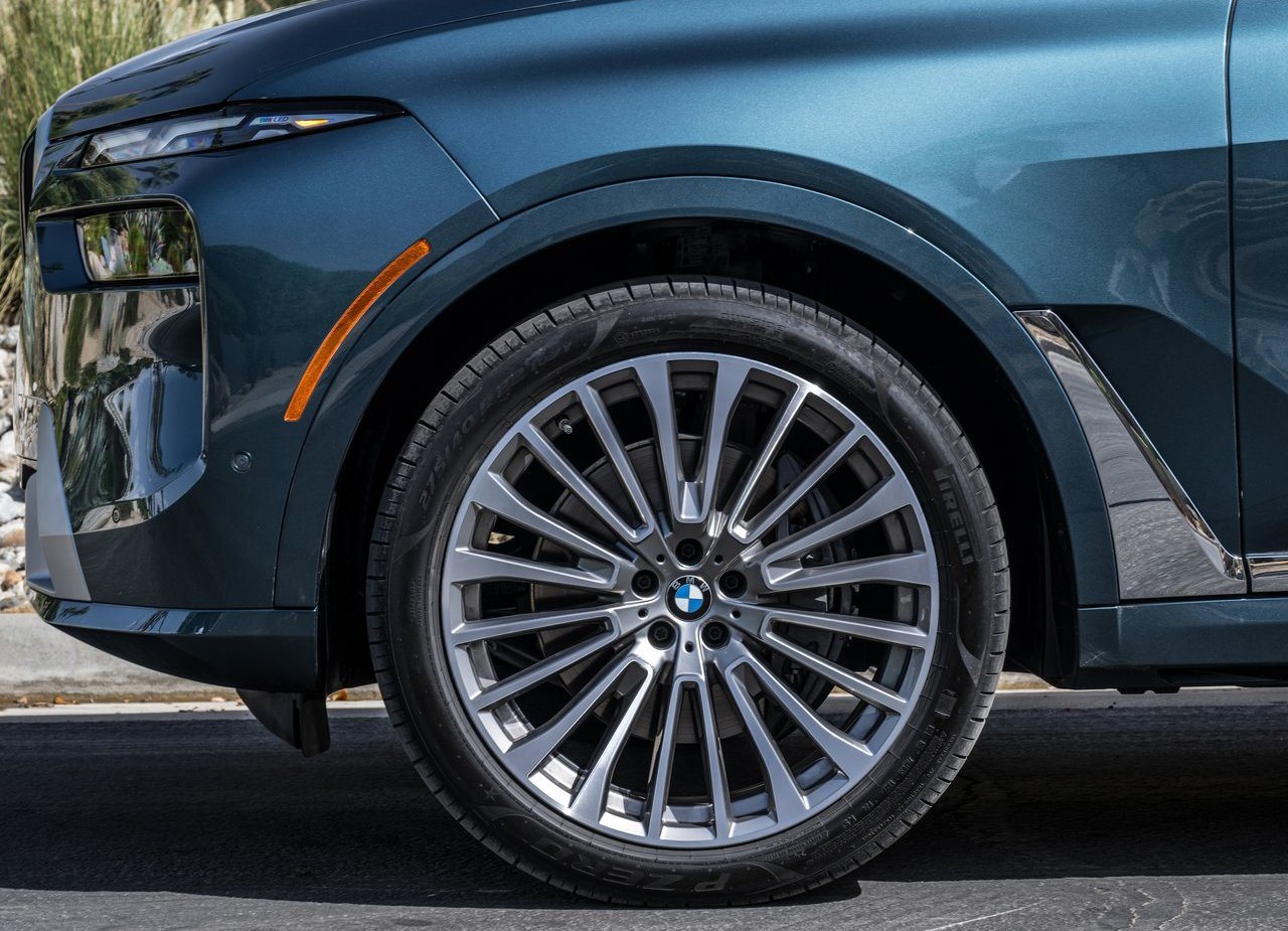 2023 - BMW X7, foto 227