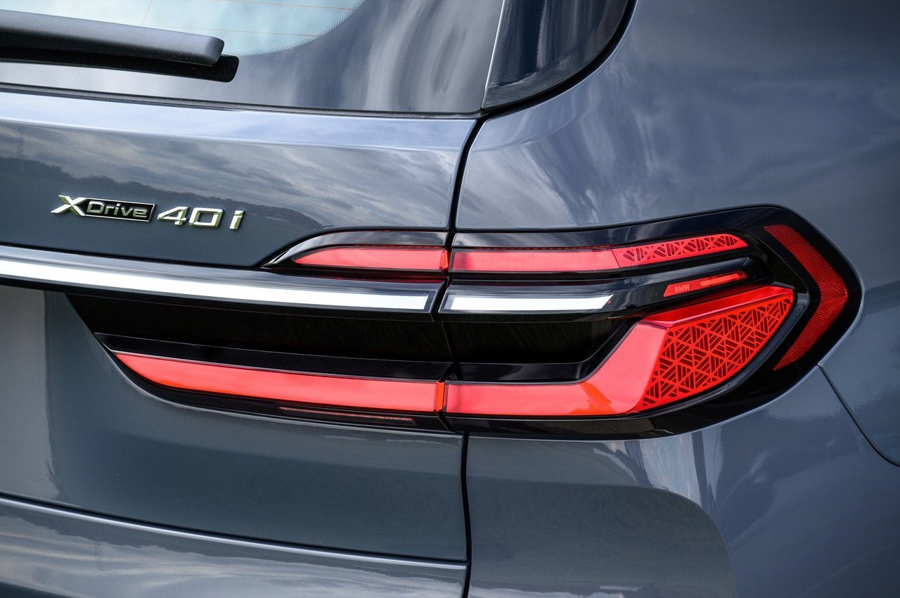 2023 - BMW X7, foto 235