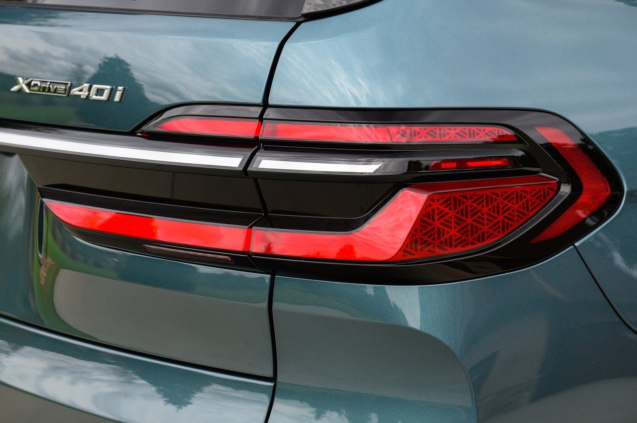 2023 - BMW X7, foto 236