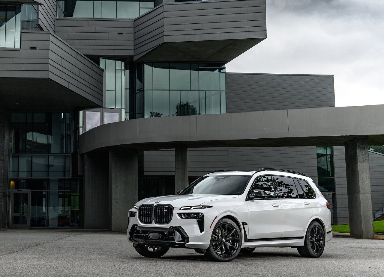 2023 - BMW X7 M60i, foto 4