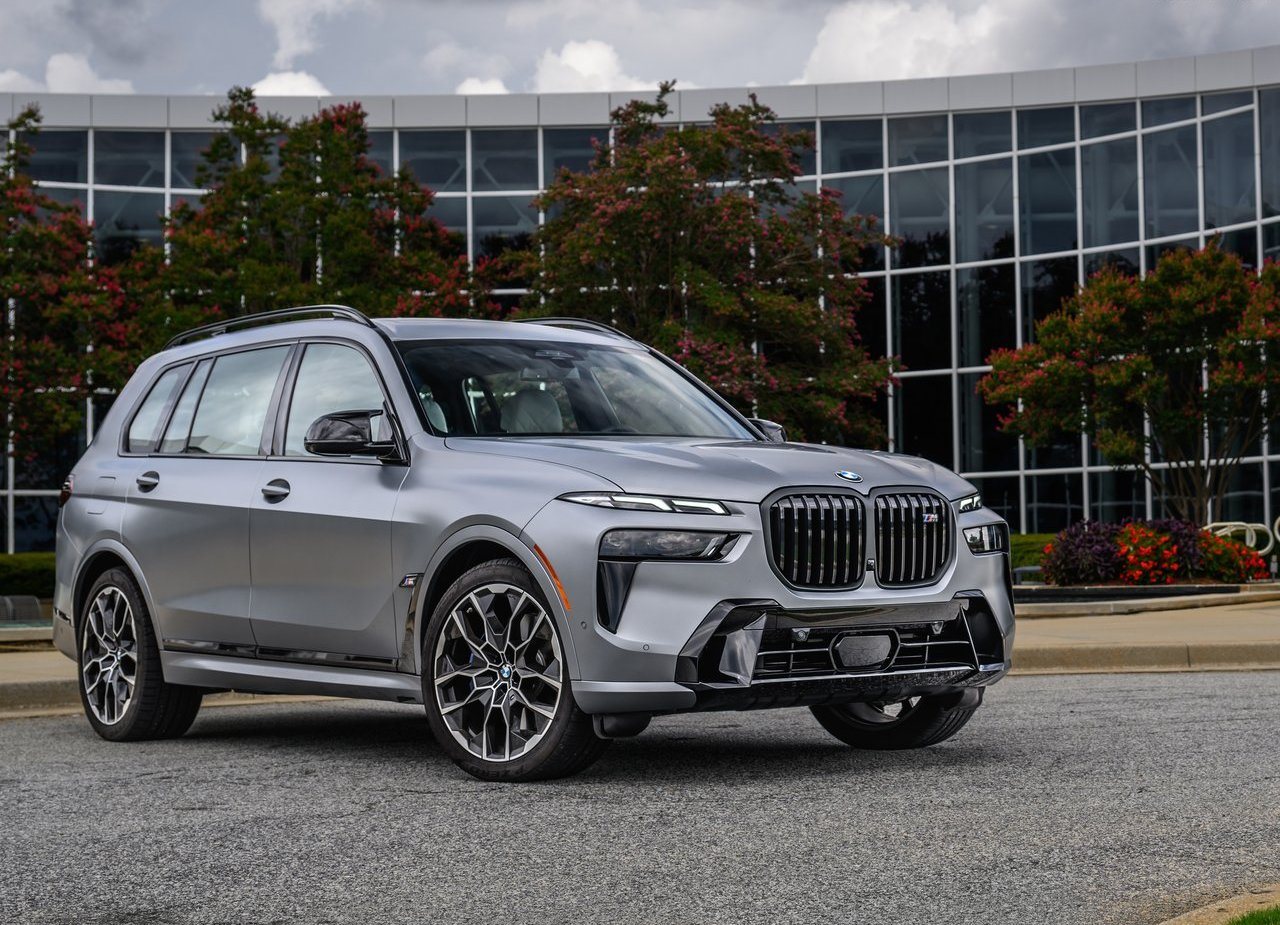 2023 - BMW X7 M60i, foto 10