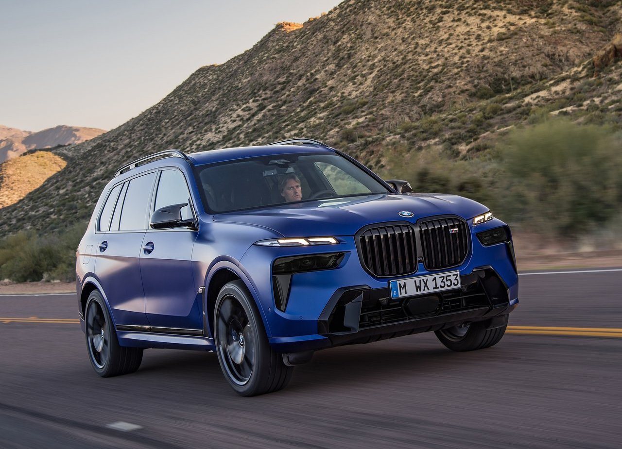 2023 - BMW X7 M60i, foto 35