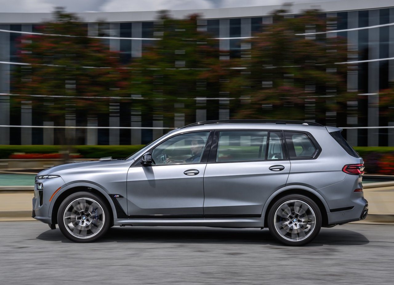 2023 - BMW X7 M60i, foto 72