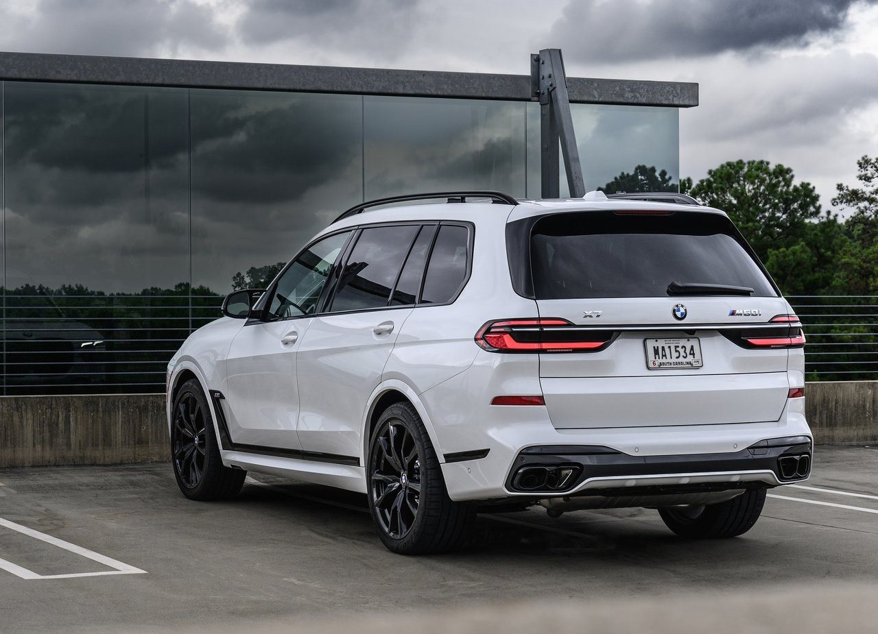 2023 - BMW X7 M60i, foto 76