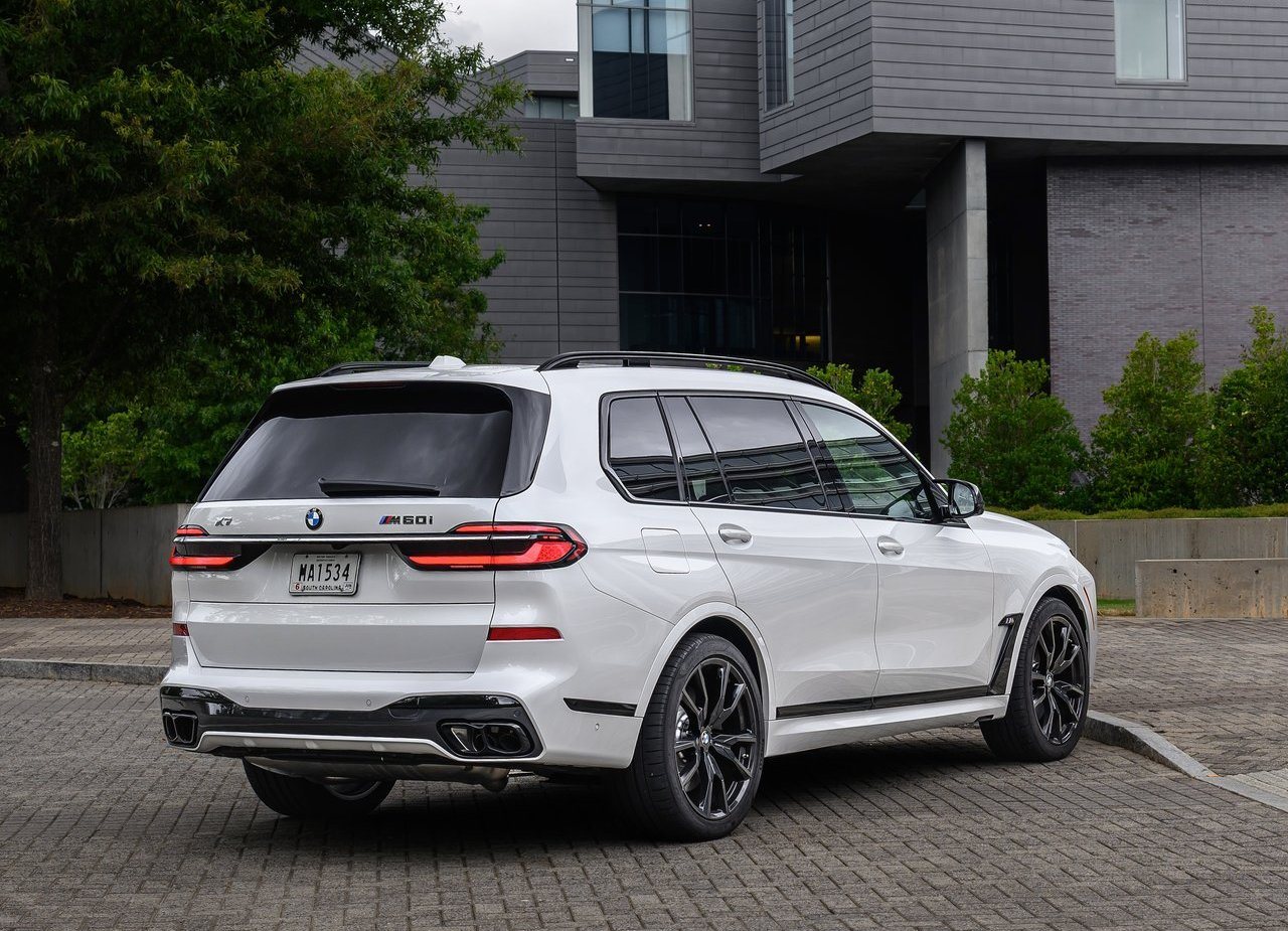 2023 - BMW X7 M60i, foto 79