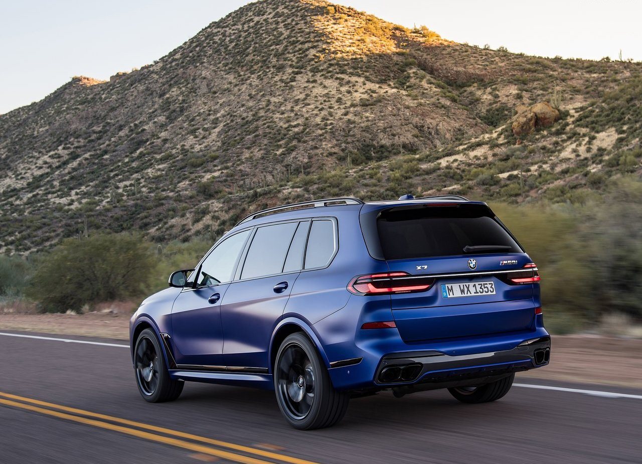 2023 - BMW X7 M60i, foto 96