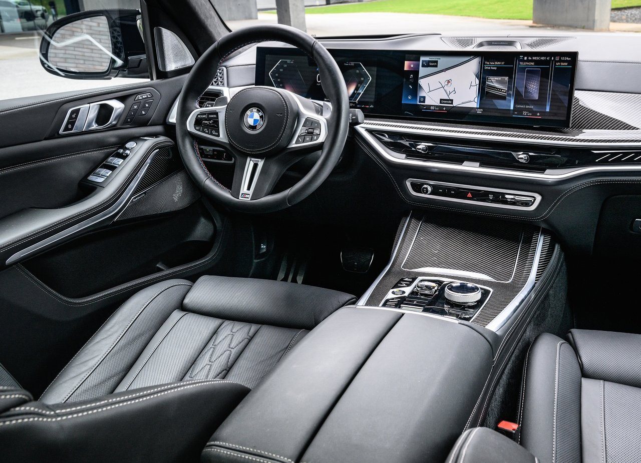 2023 - BMW X7 M60i, foto 135