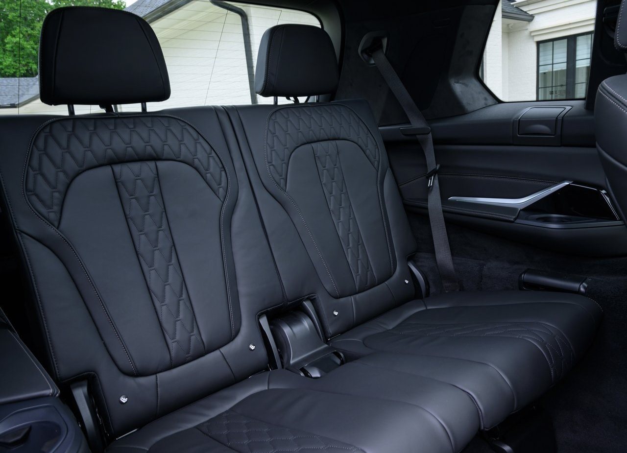 2023 - BMW X7 M60i, foto 144