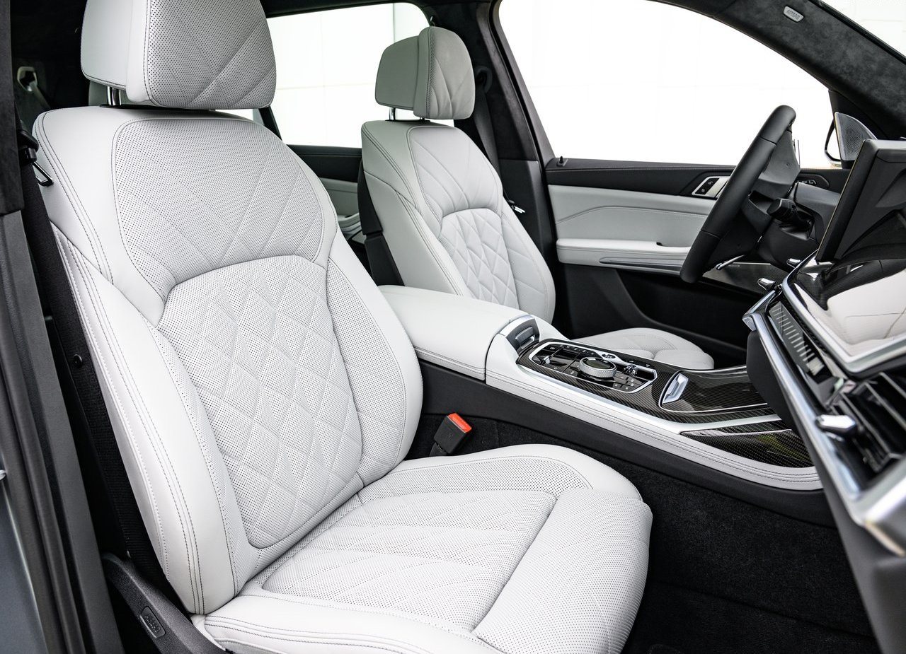 2023 - BMW X7 M60i, foto 148