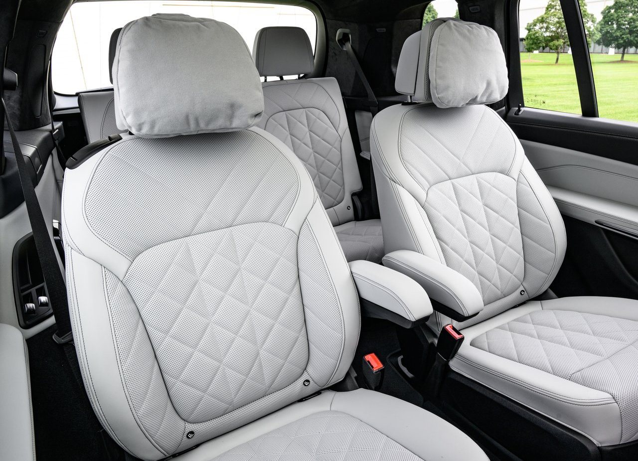 2023 - BMW X7 M60i, foto 151