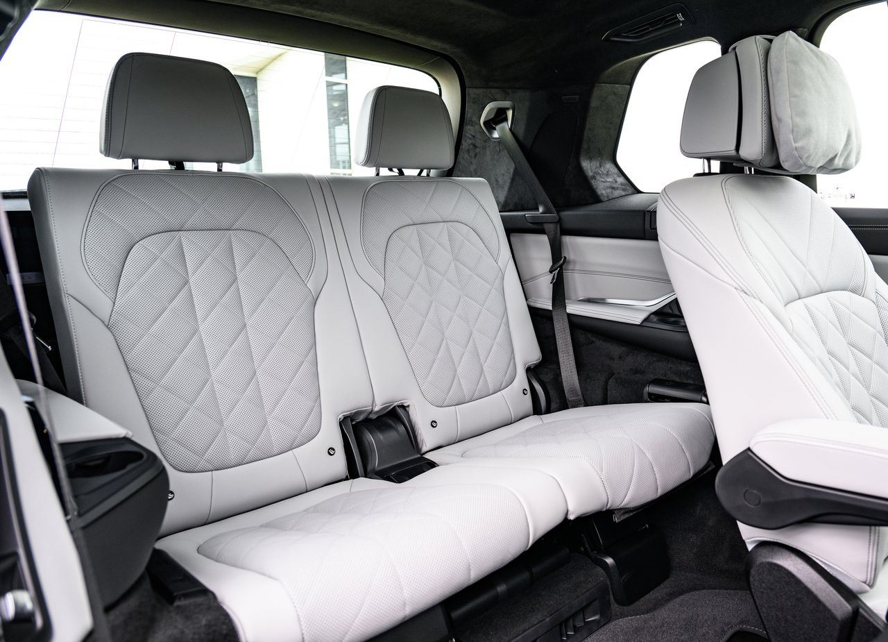2023 - BMW X7 M60i, foto 152