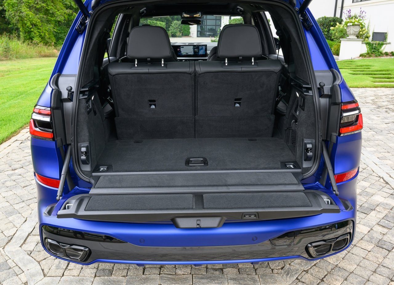2023 - BMW X7 M60i, foto 169