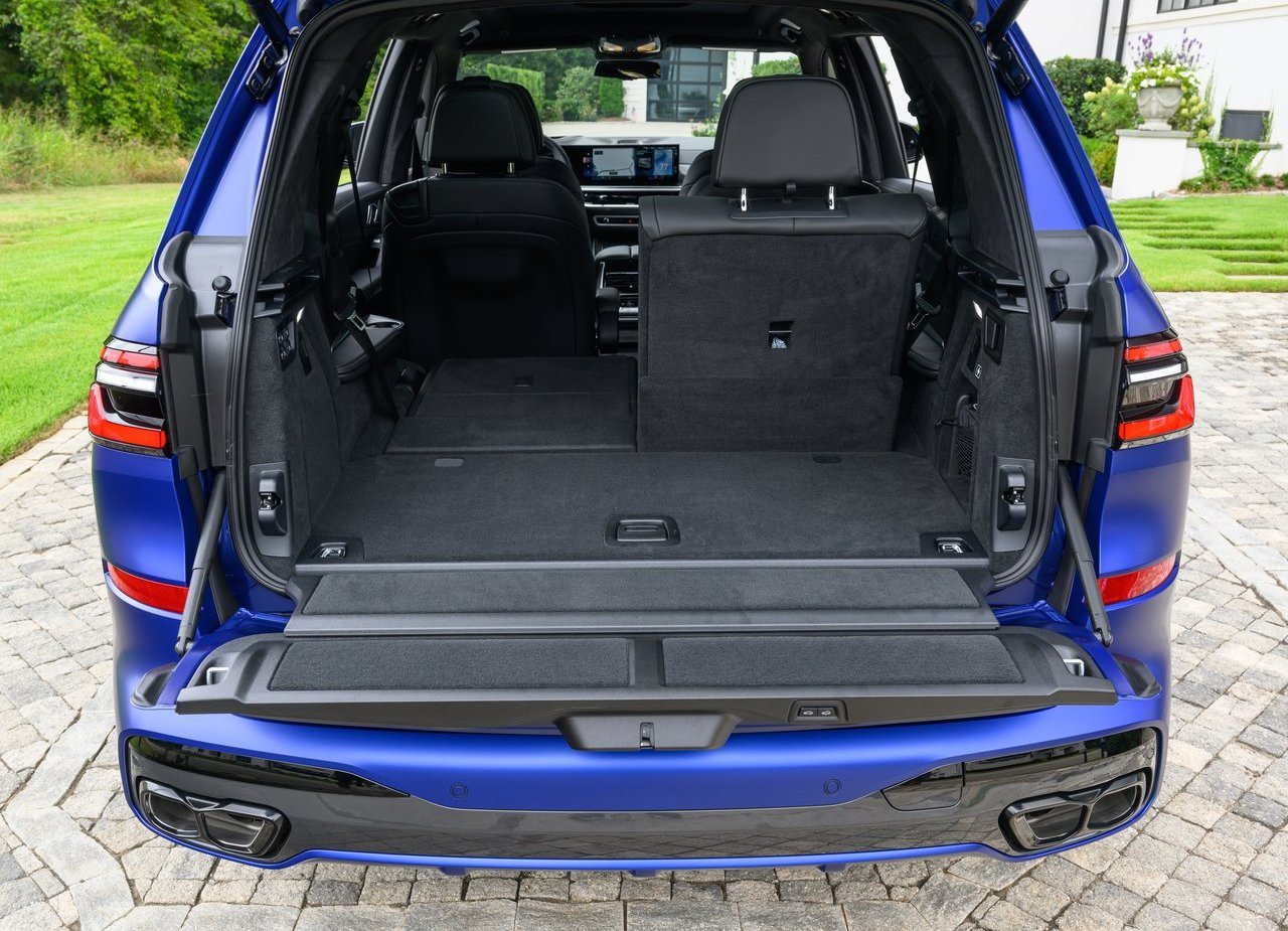 2023 - BMW X7 M60i, foto 170