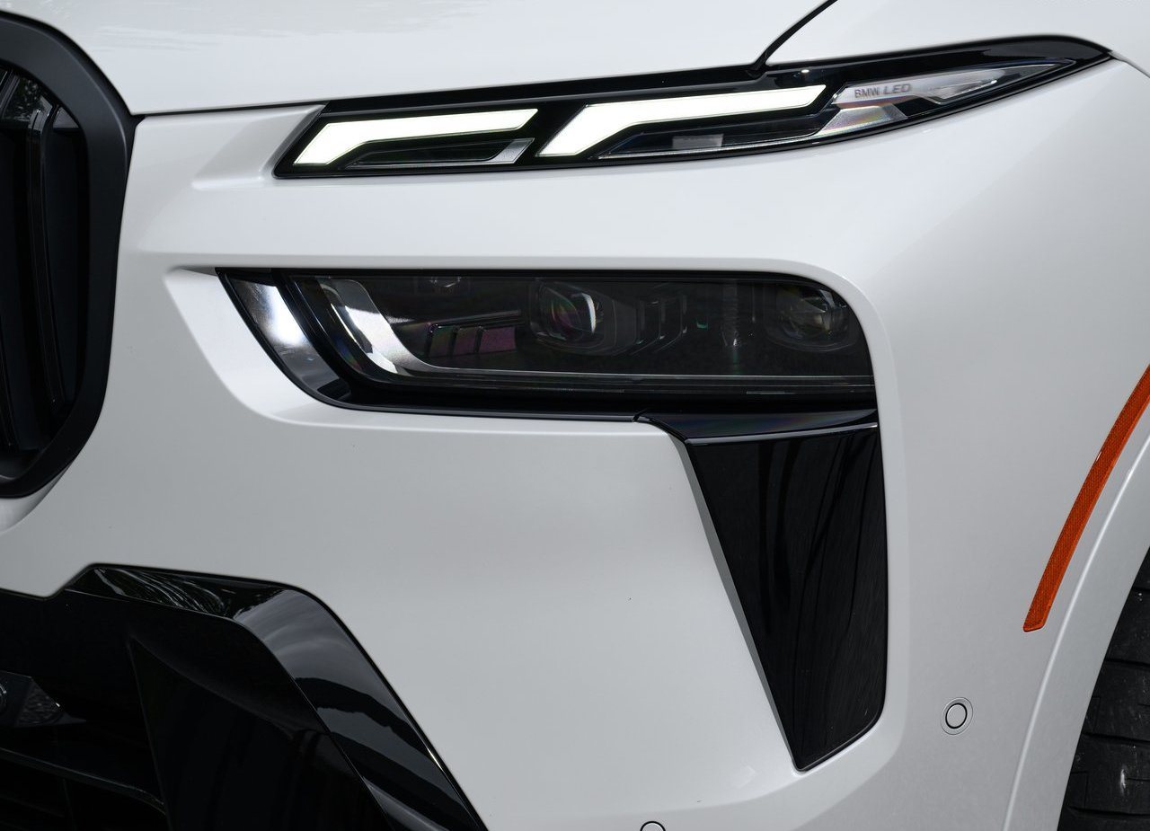 2023 - BMW X7 M60i, foto 176