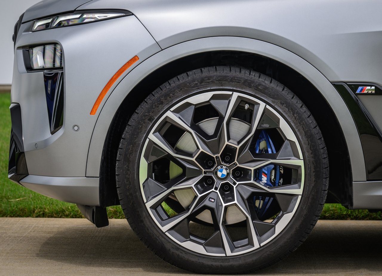 2023 - BMW X7 M60i, foto 188