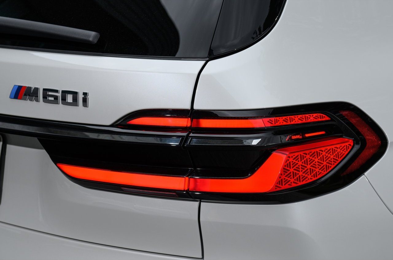 2023 - BMW X7 M60i, foto 200