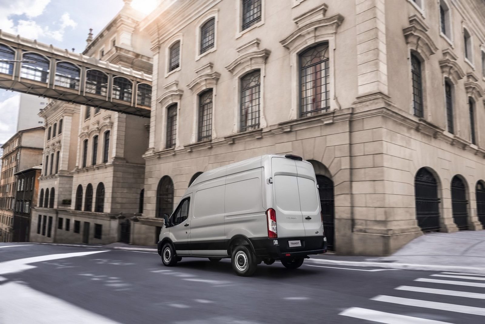 FORD TRANSIT FURGÃO, foto 6