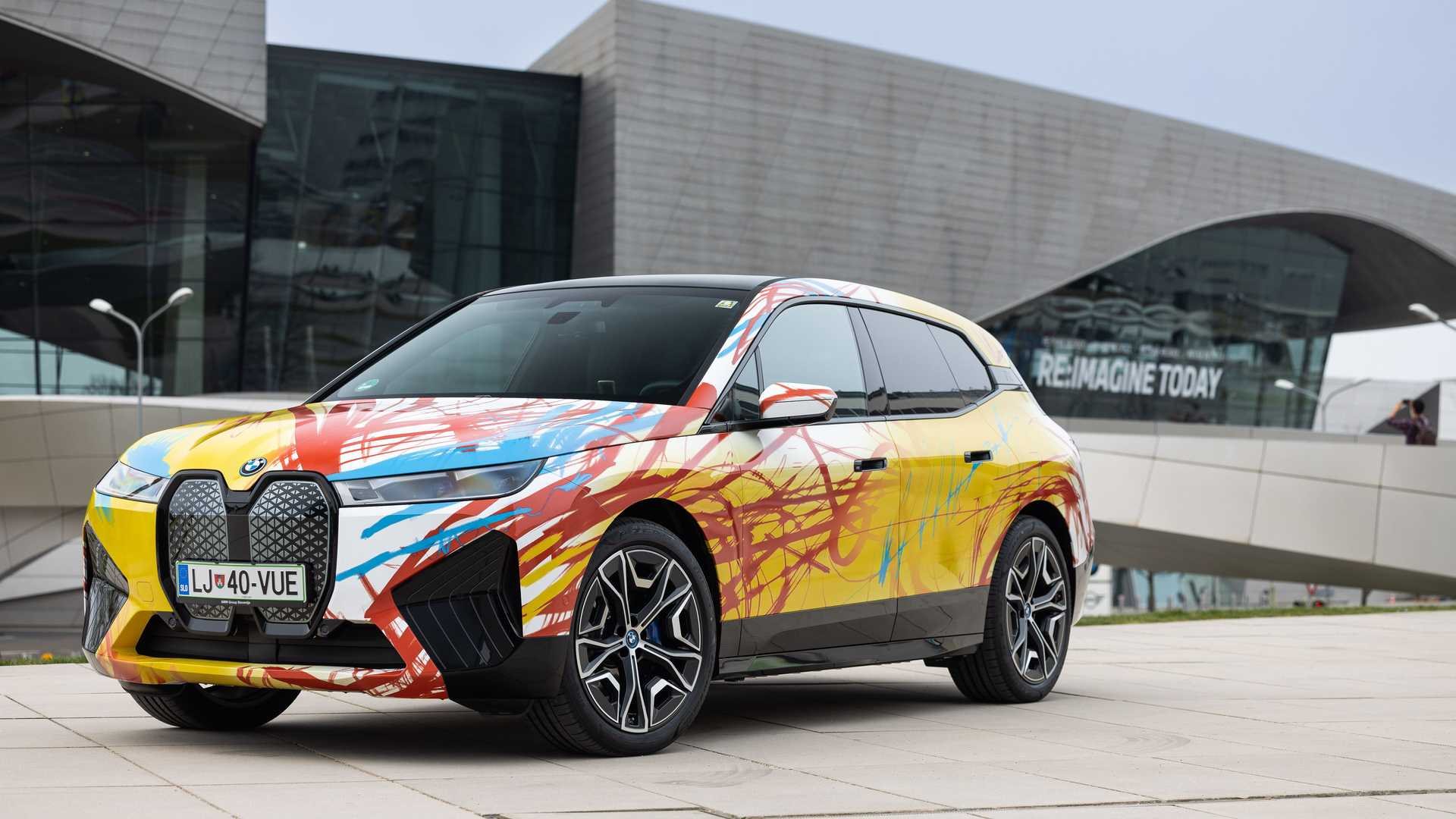 2022 - BMW iX ART CAR SLOVENIA, foto 1