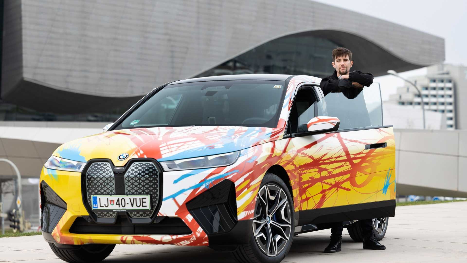 2022 - BMW iX ART CAR SLOVENIA, foto 2