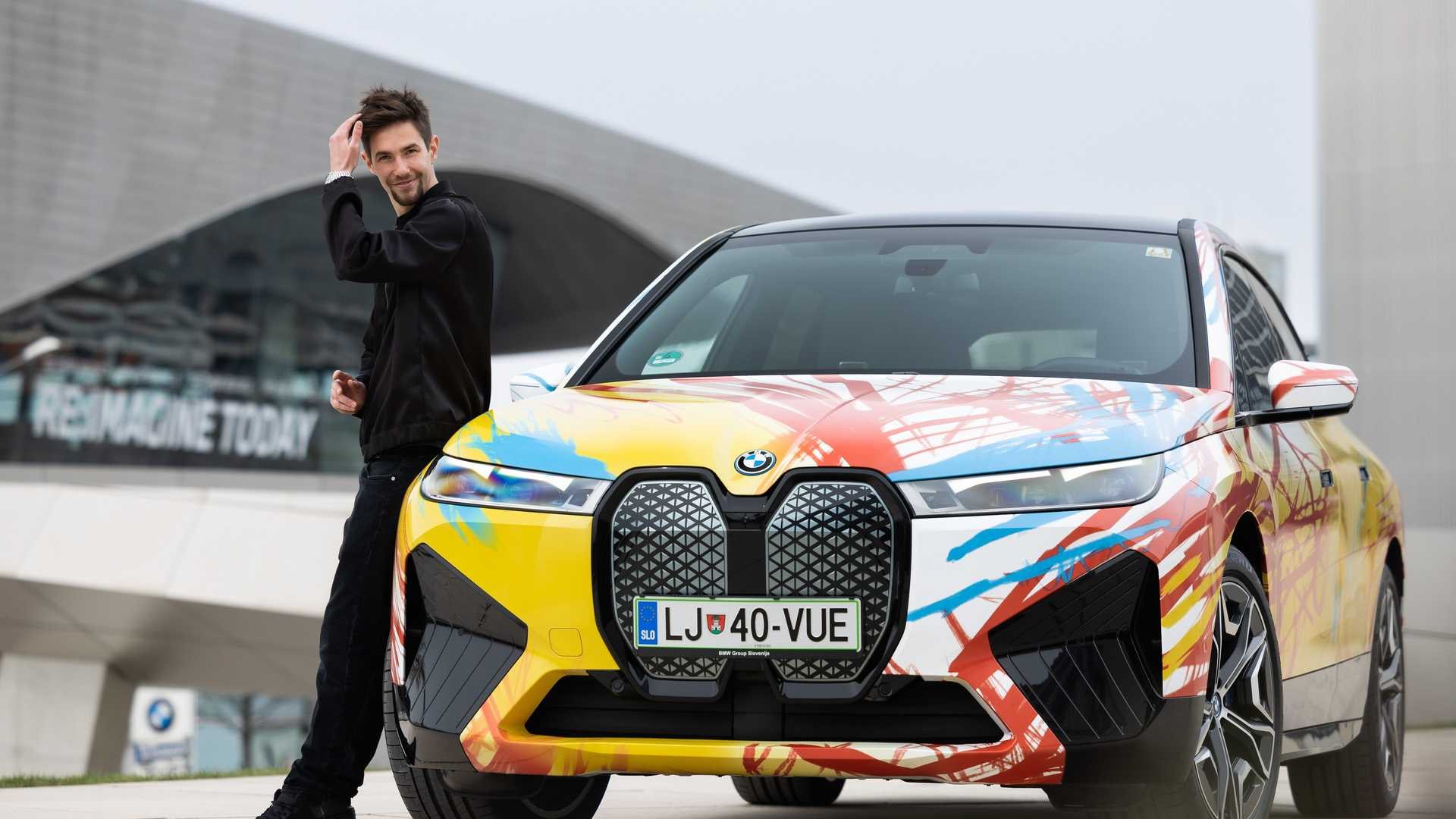 2022 - BMW iX ART CAR SLOVENIA, foto 3