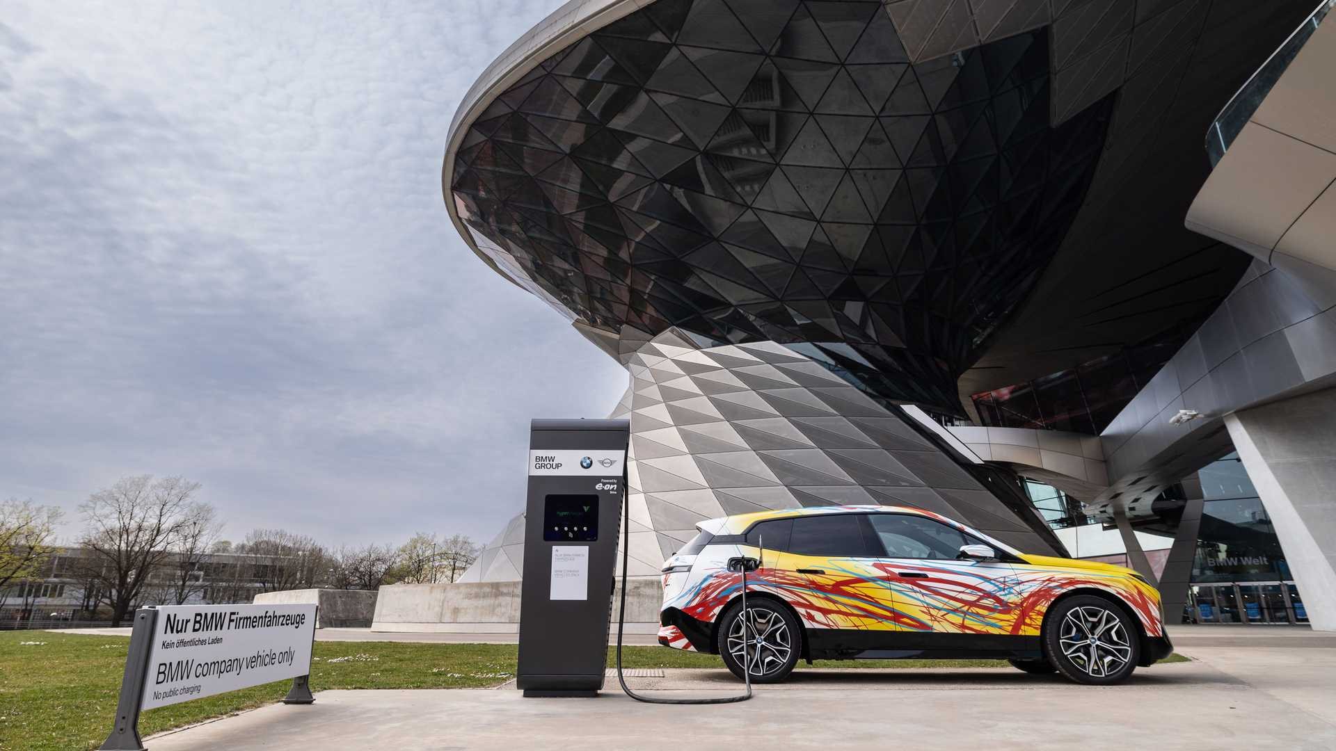 2022 - BMW iX ART CAR SLOVENIA, foto 7