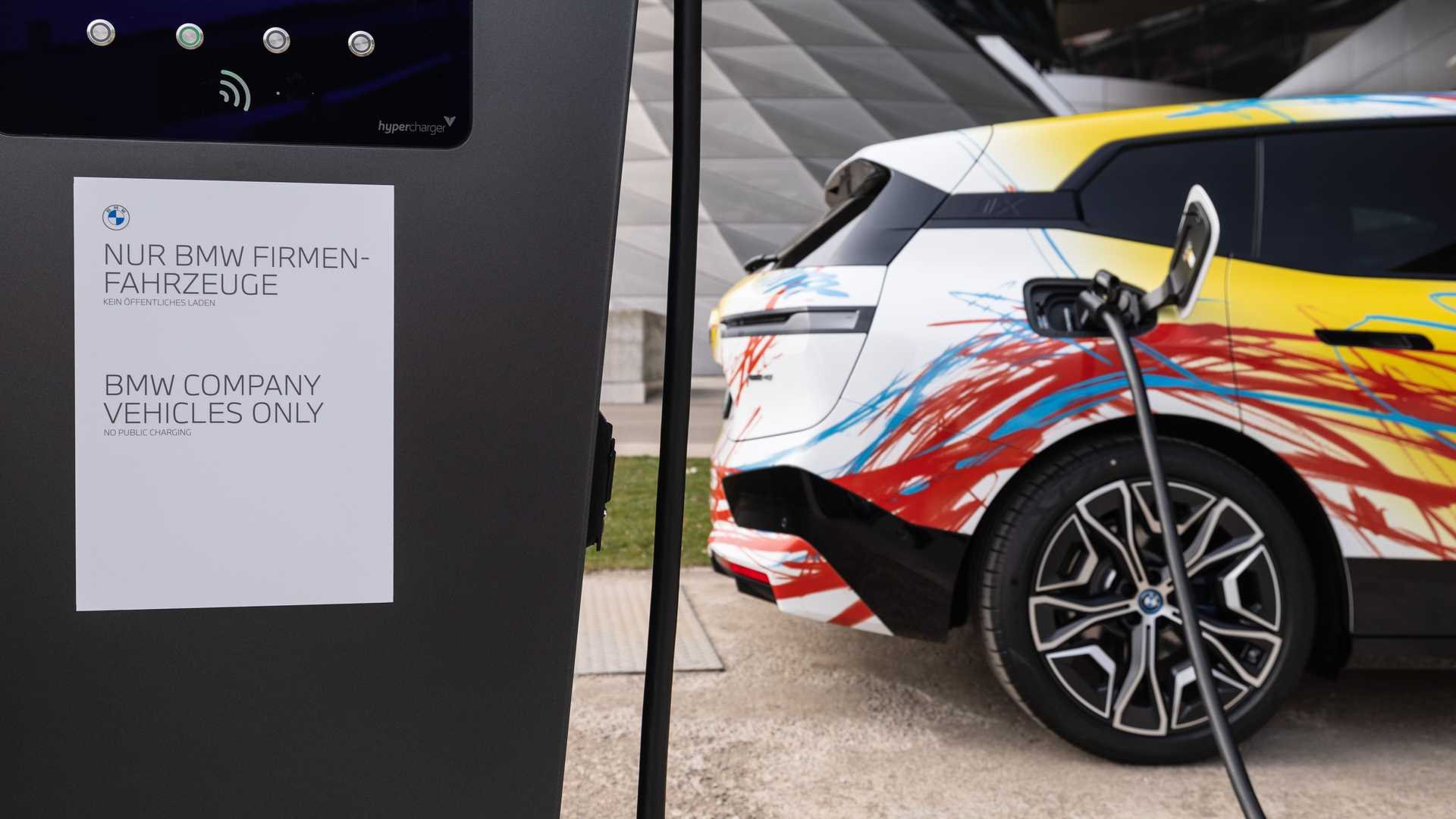 2022 - BMW iX ART CAR SLOVENIA, foto 22