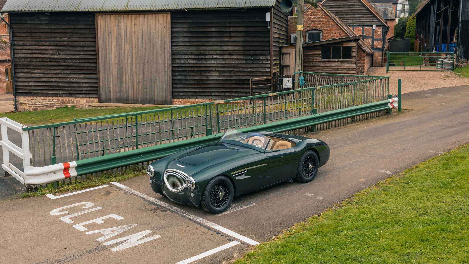 AUSTIN-HEALEY RESTOMOD BY CATON, foto 4