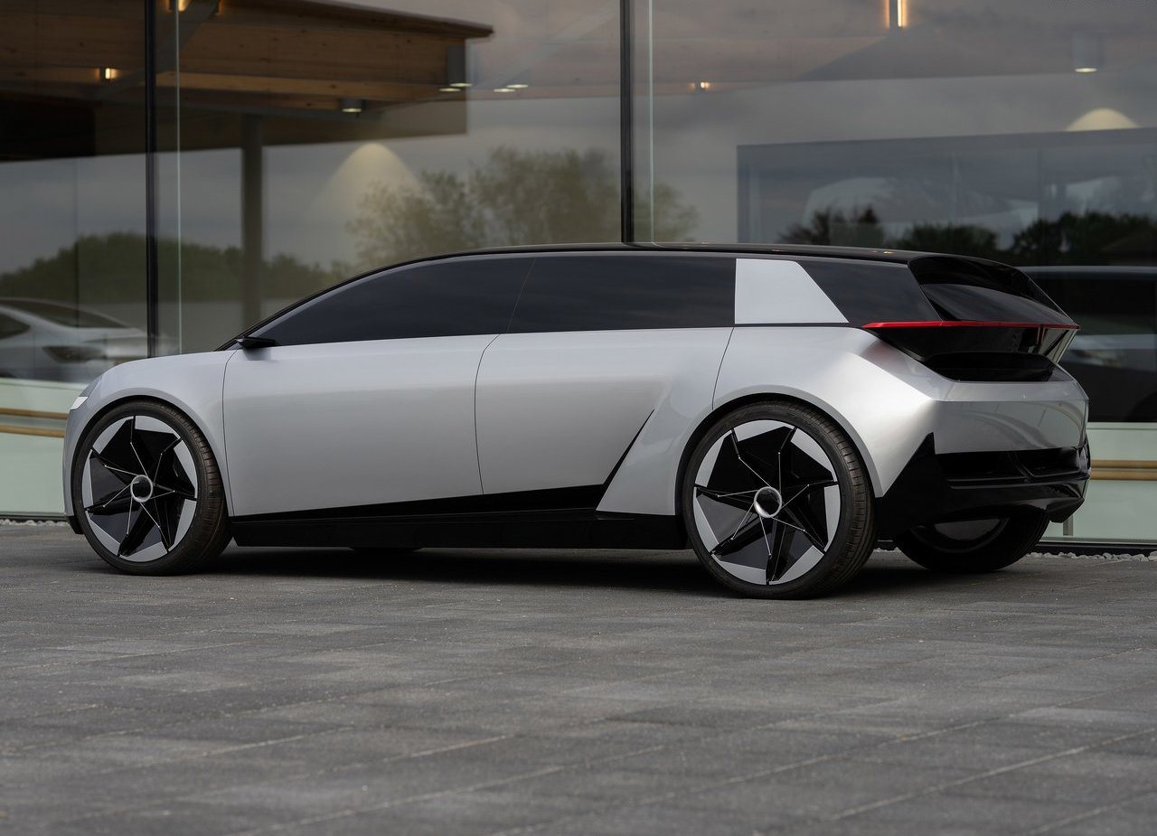 TATA AVINYA CONCEPT, foto 13