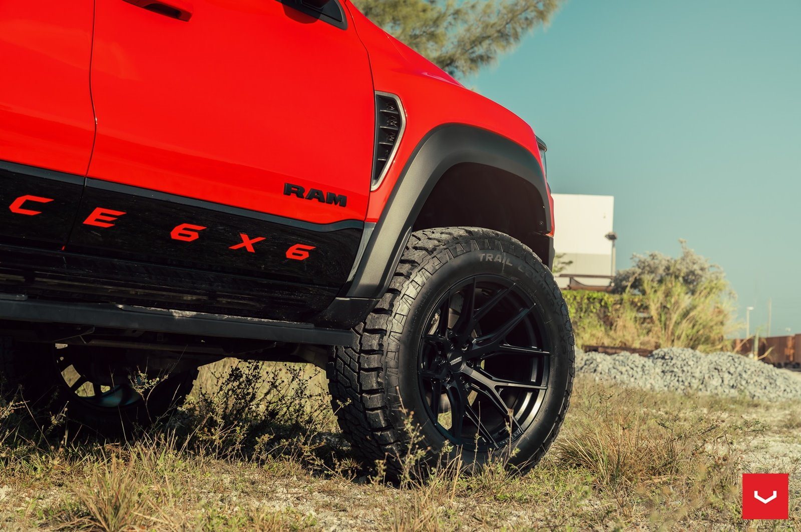 RAM 1500 TRX MAMMOTH 1000 6X6 BY HENNESSEY & VOSSEN WHEELS, foto 11