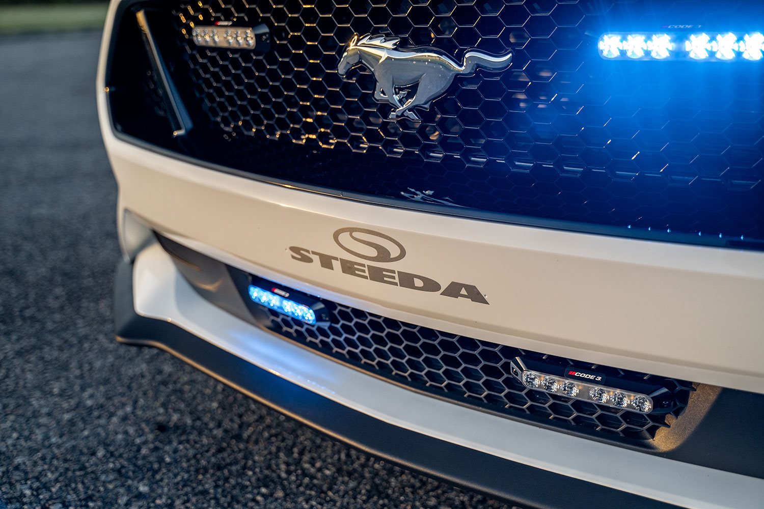 2022 - FORD MUSTANG POLICE CAR BY STEEDA, foto 11