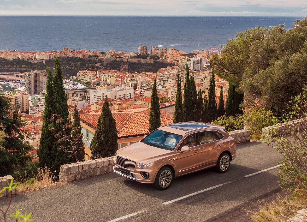 BENTLEY BENTAYGA EWB, foto 9
