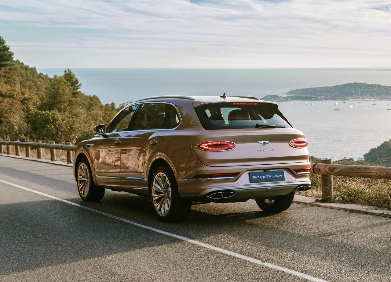 BENTLEY BENTAYGA EWB, foto 57