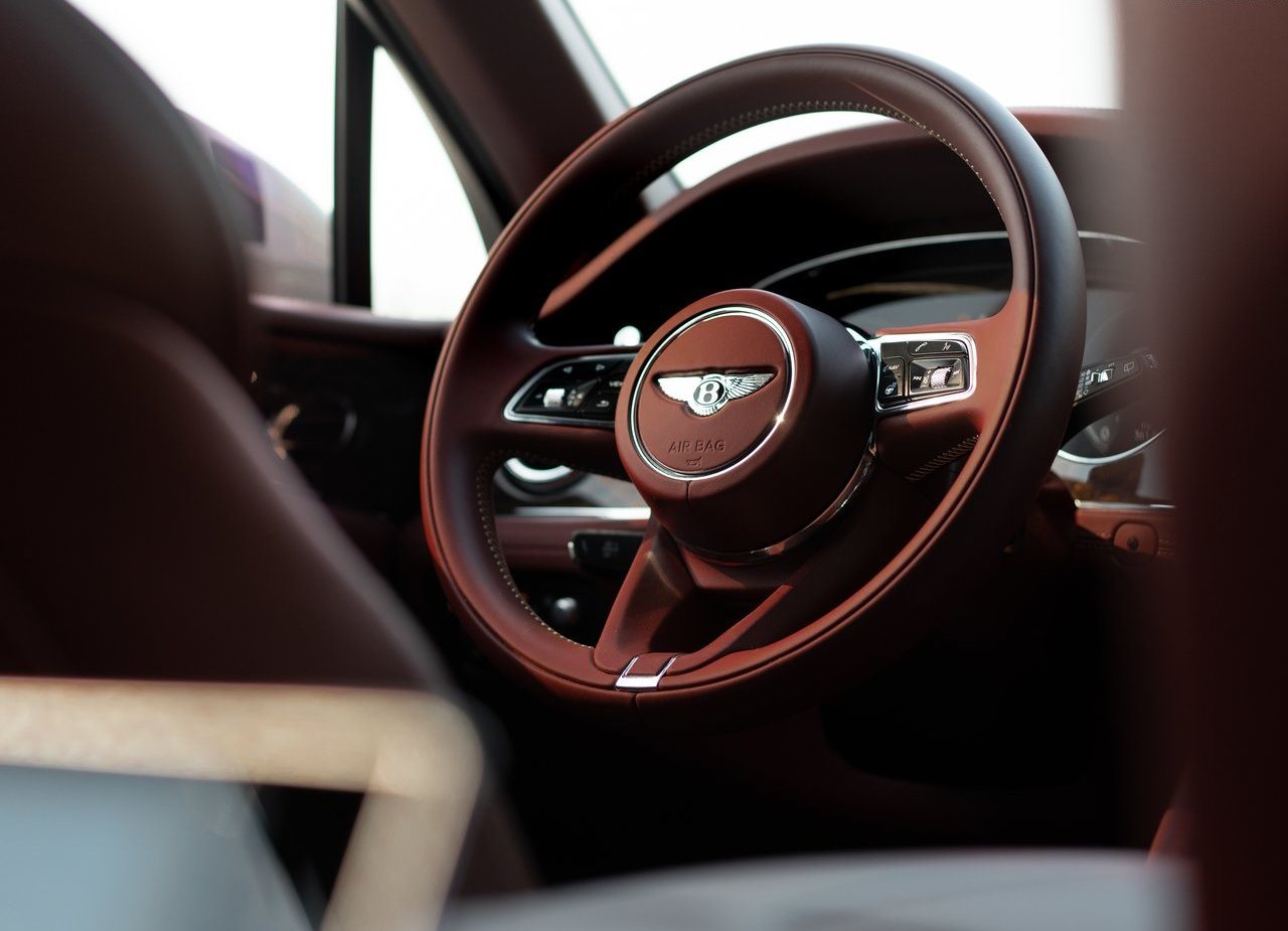 BENTLEY BENTAYGA EWB, foto 101
