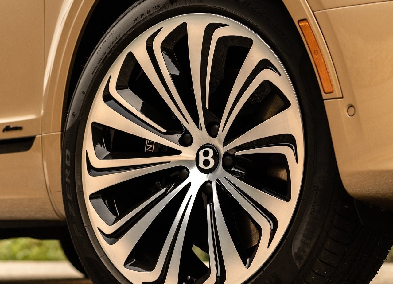 BENTLEY BENTAYGA EWB, foto 131