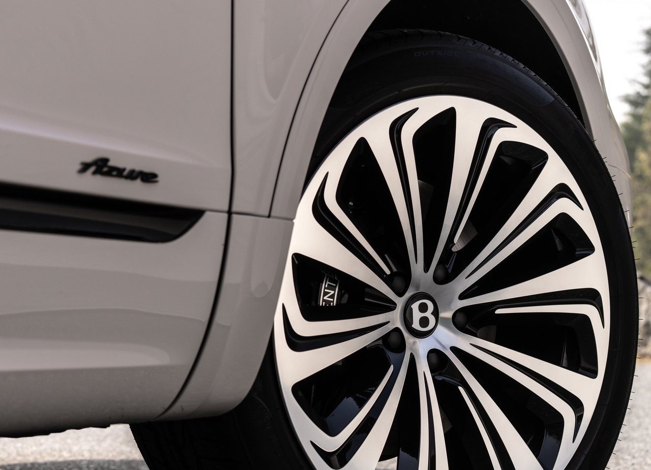 BENTLEY BENTAYGA EWB, foto 132