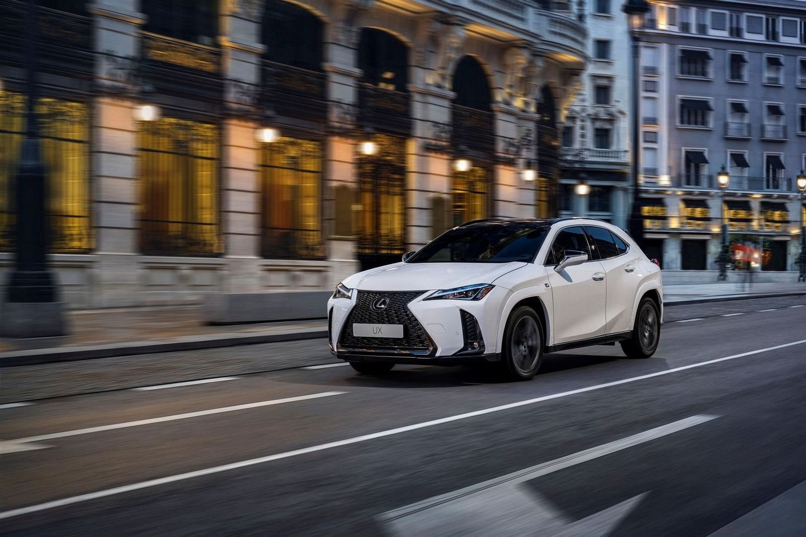 2023 - LEXUS UX, foto 1