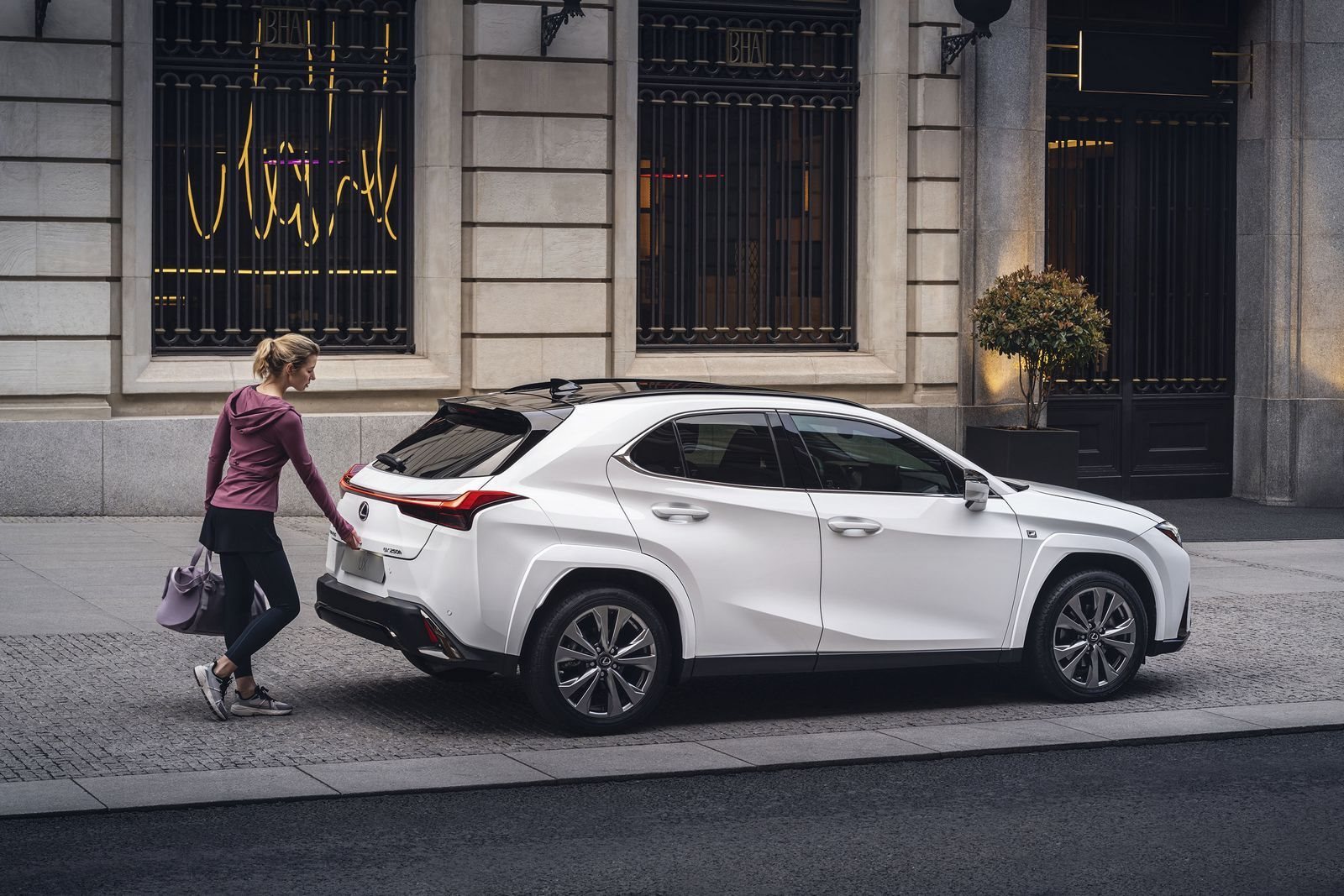 2023 - LEXUS UX, foto 11