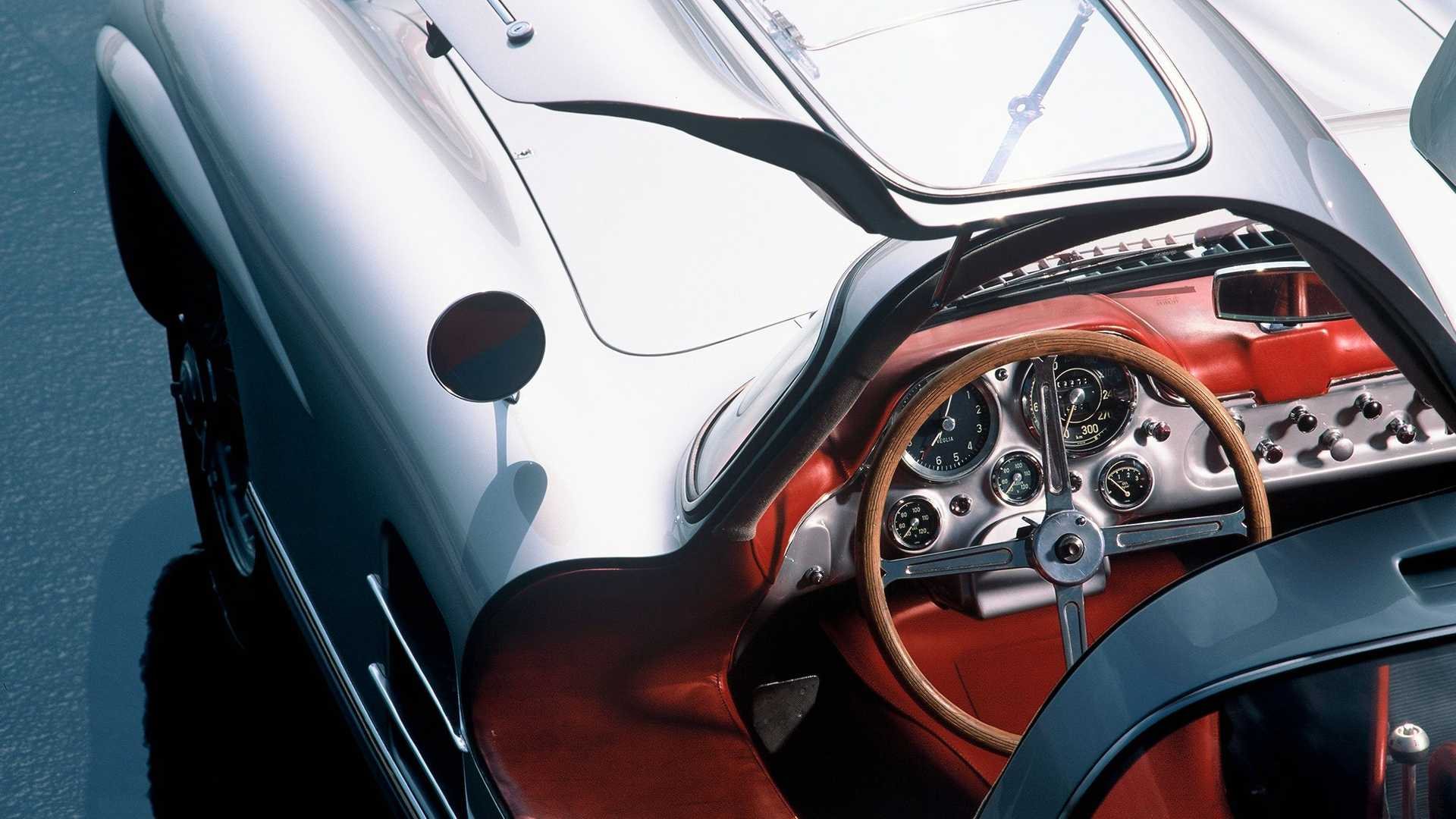 1955 - MERCEDES-BENZ 300 SLR UHLENHAUT COUPE, foto 4