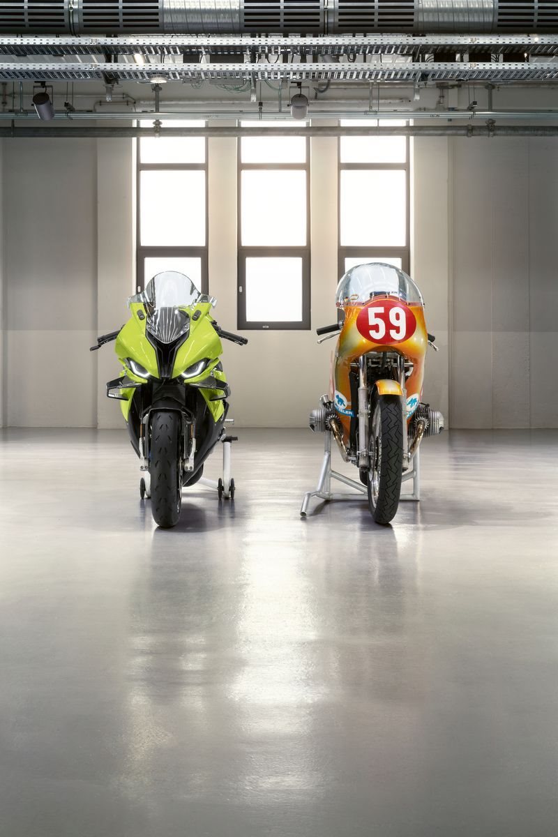 2022 - BMW M 1000 RR 50 YEARS M, foto 17