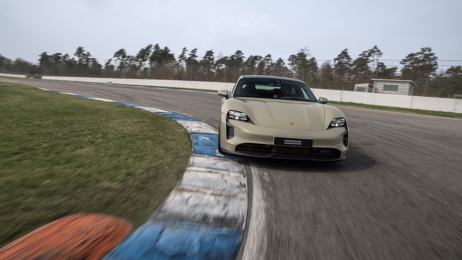2022 - PORSCHE TAYCAN GTS HOCKENHEIMRING EDITION, foto 4