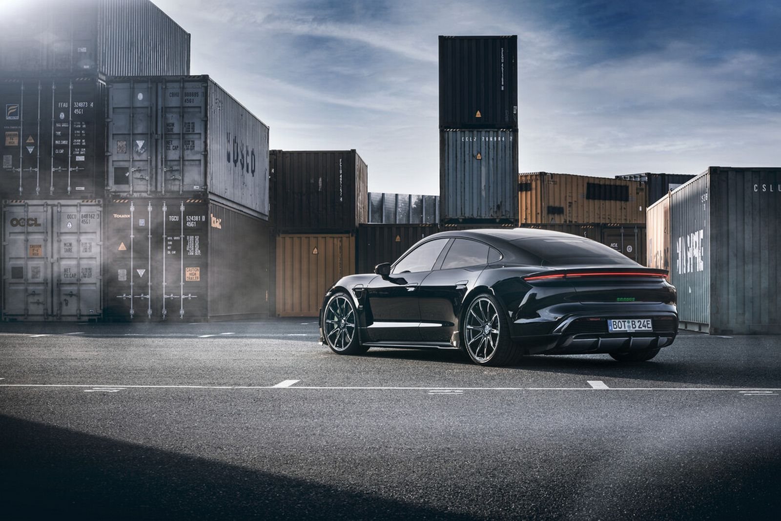 2022 - PORSCHE TAYCAN TURBO S BY BRABUS, foto 2