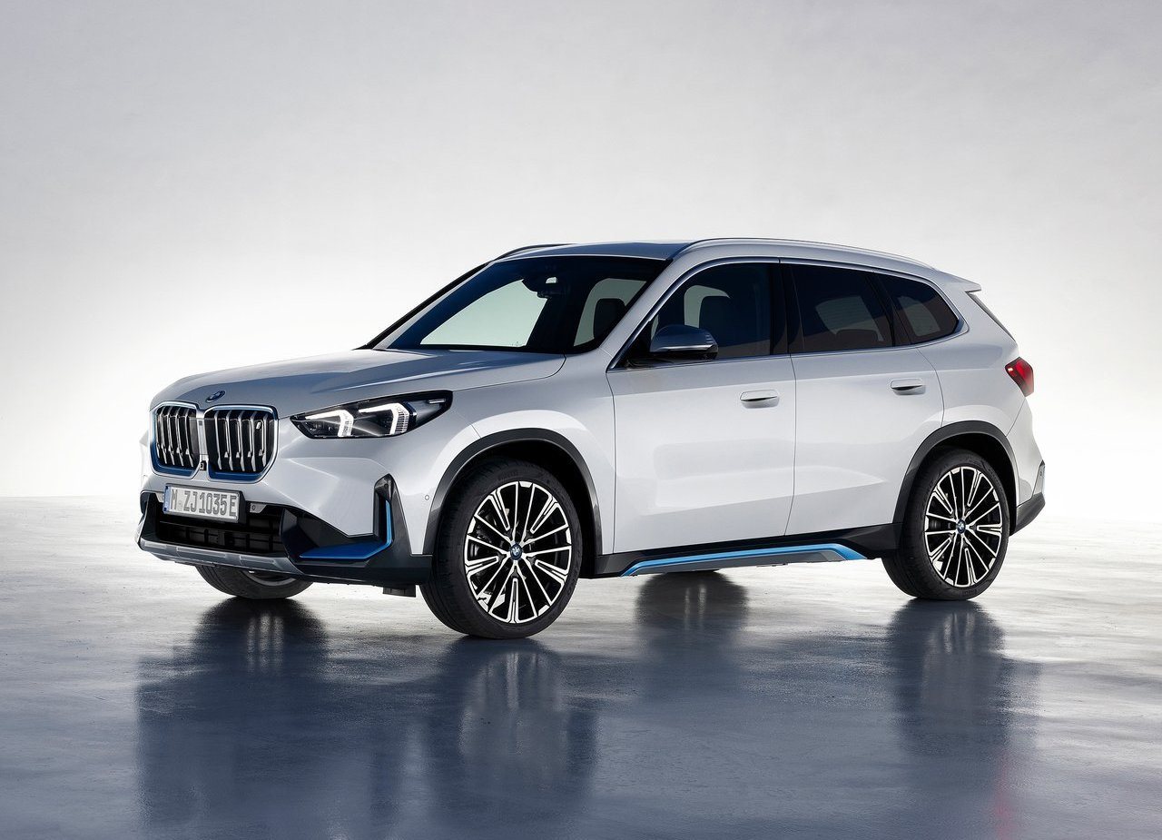 2023 - BMW iX1, foto 10